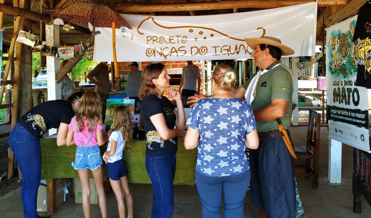 Detalhe de parcerias
